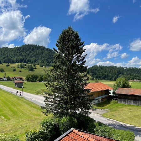 Geraeumiges Domizil Mit Bergblick Und Sauna Oberwoessen Exterior photo