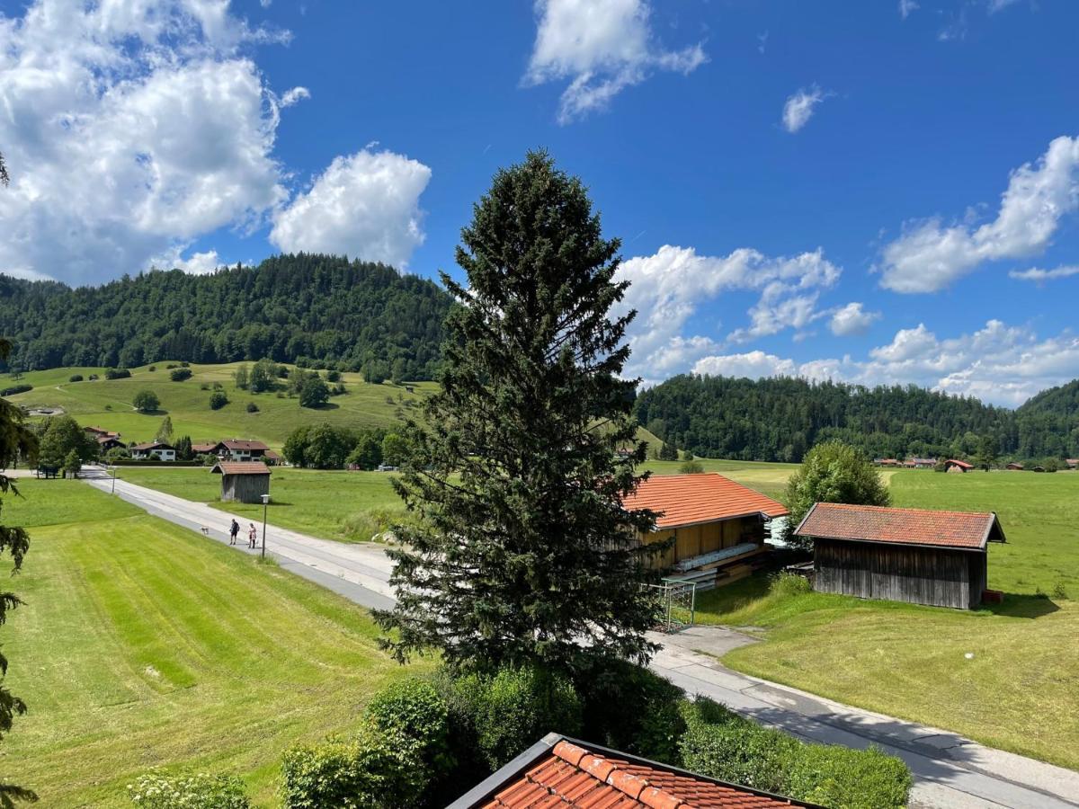 Geraeumiges Domizil Mit Bergblick Und Sauna Oberwoessen Exterior photo